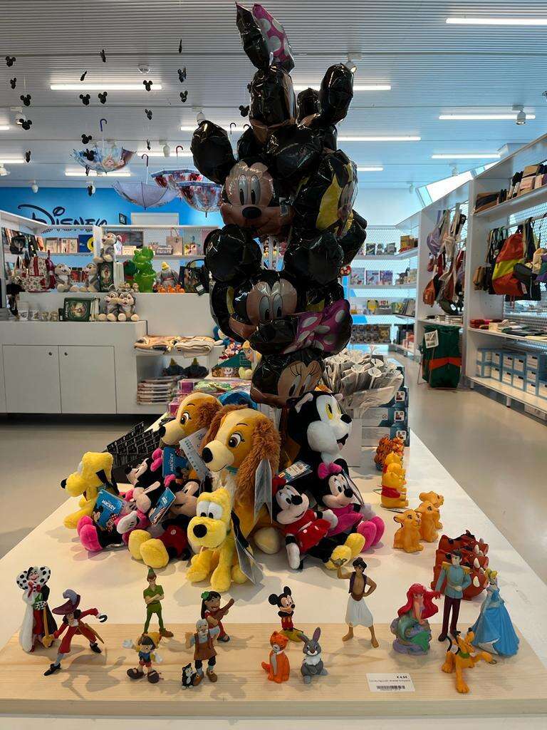Disney Forumshop 01